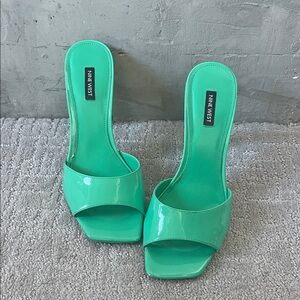 Nine West Women's Mint Green Patent Heels